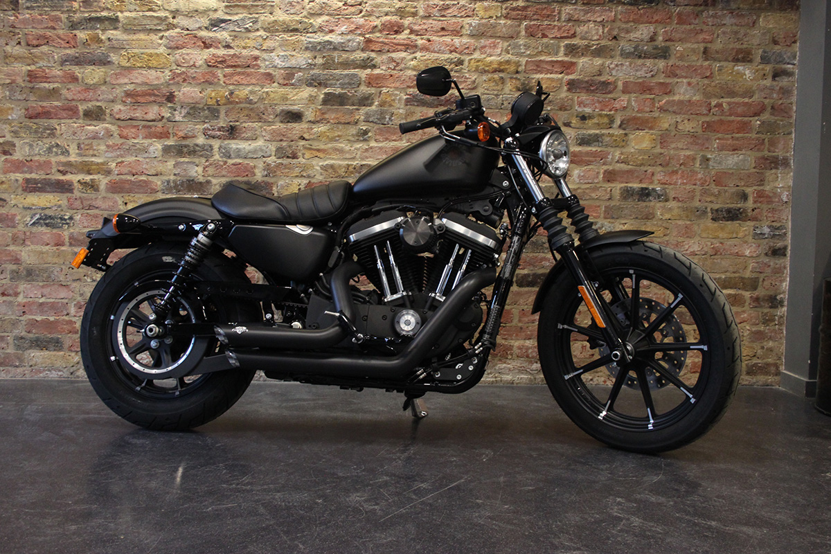 Harley Iron 883