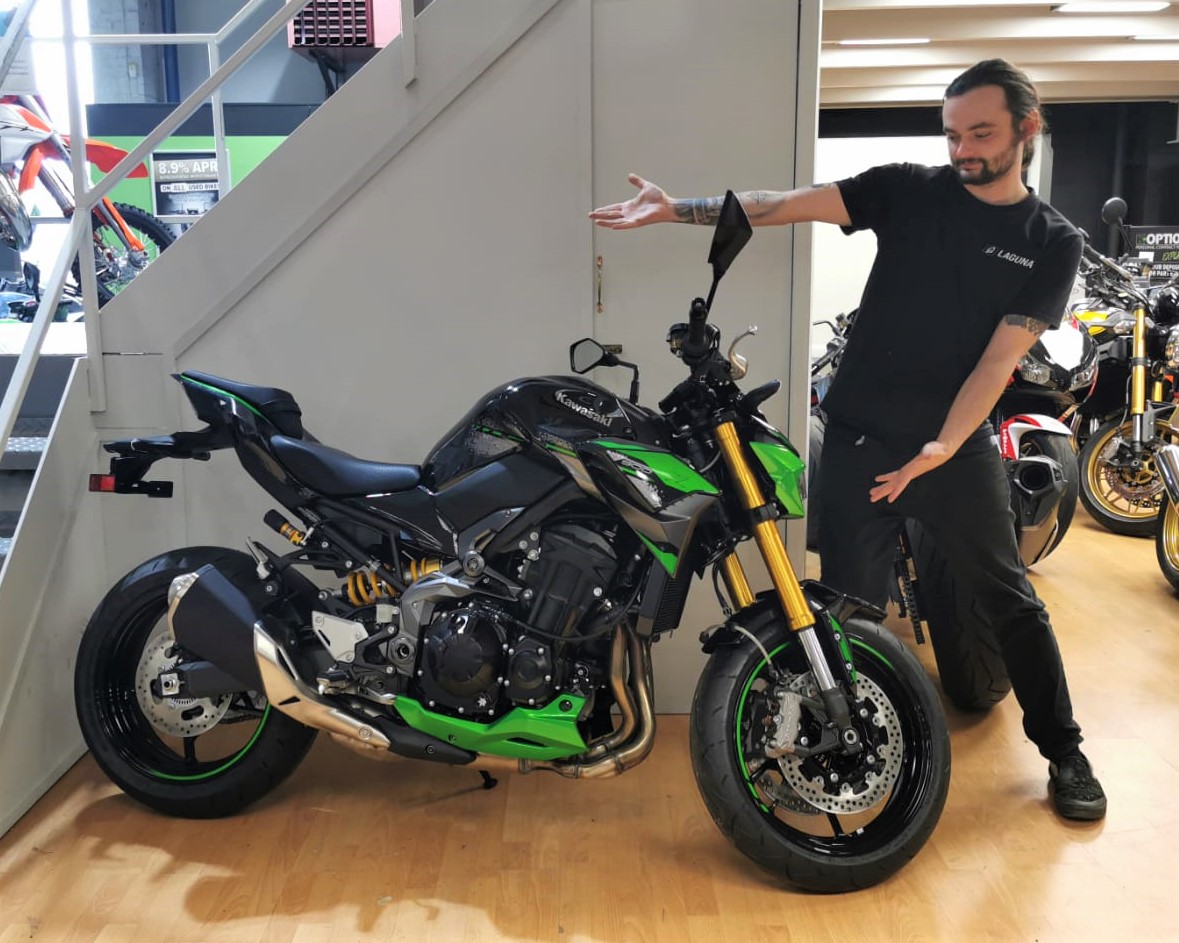 Andy's top 3 features of the 2023 Kawasaki Z900 SE