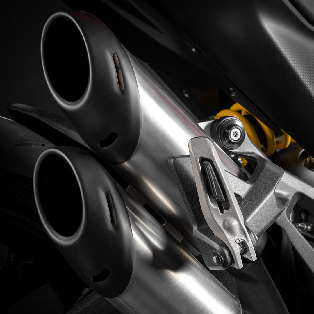 ciao Bella - The Ducati Monster Twin Exhaust