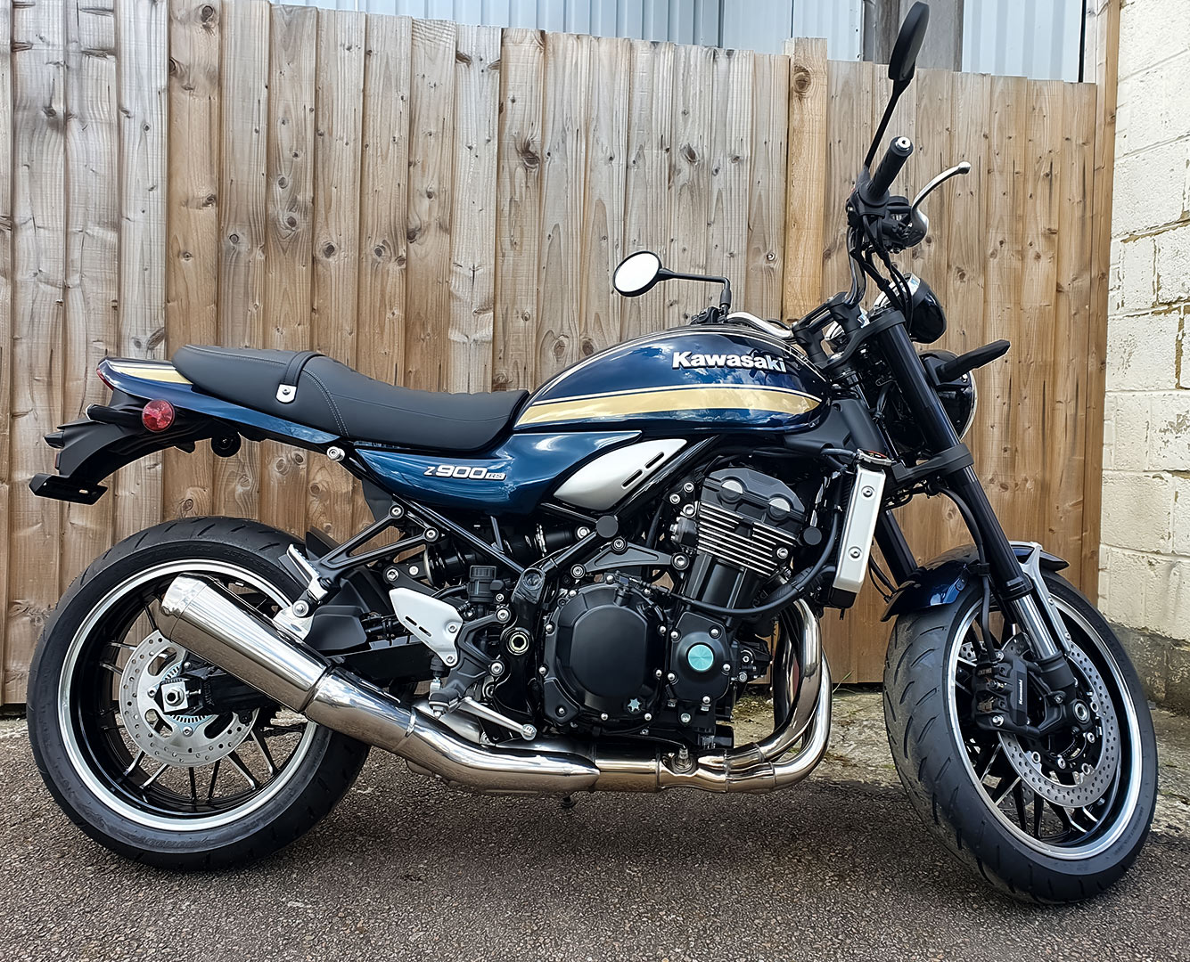 Kawasaki z900rs blue cheap
