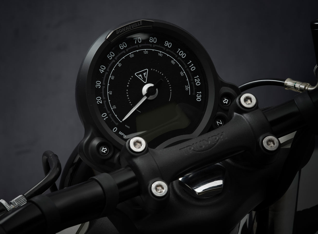 Triumph Bonneville Bobber - Bobbing Along - Detail Image