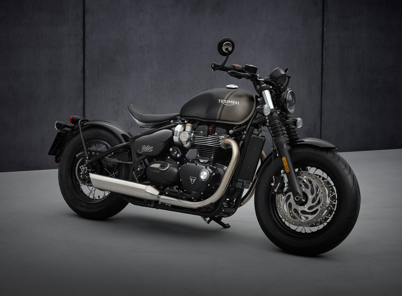 Triumph Bonneville Bobber - Bobbing Along - Studio Image