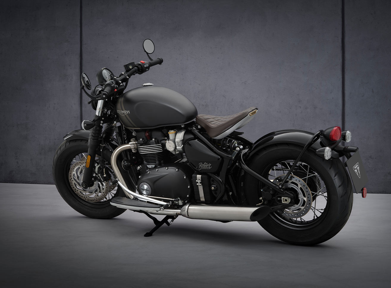 Triumph Bonneville Bobber - Bobbing Along - Studio Image