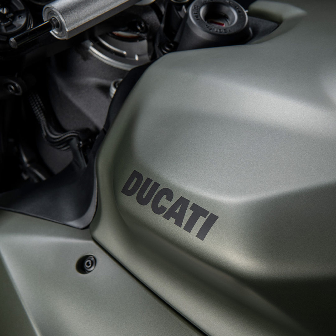 The New Ducati Streetfighter V2 - Storm Green Colour