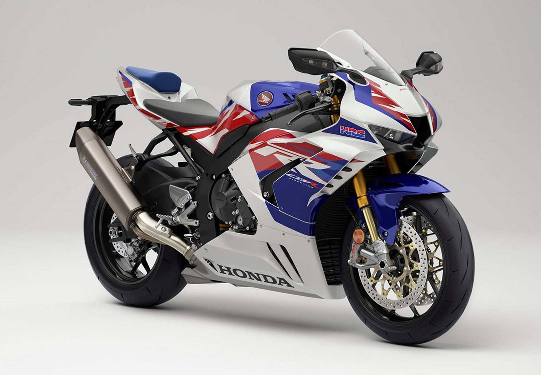 Flame on with the FireBlade - Fireblade CBR1000RR-SP 30th Anniversary Edition