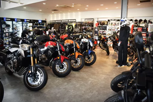 store_showroom_DSC_0173.jpg