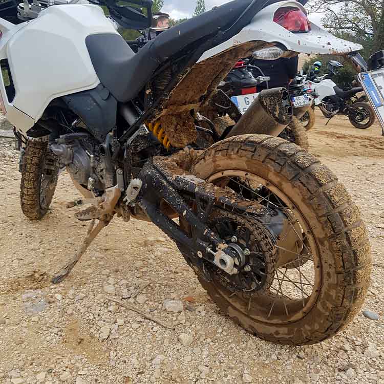 Muddy rear mudguard on Ducati DesertX
