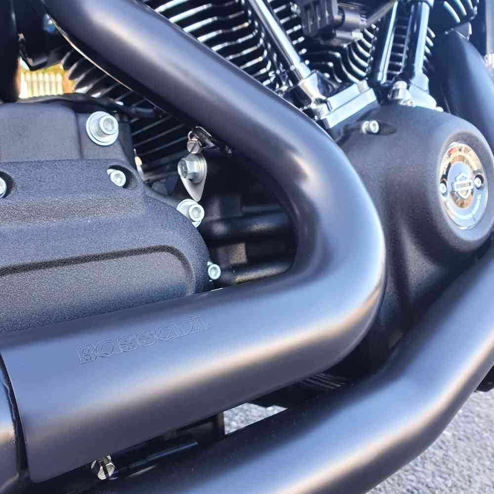 Street Bob® with Bassini exhaust