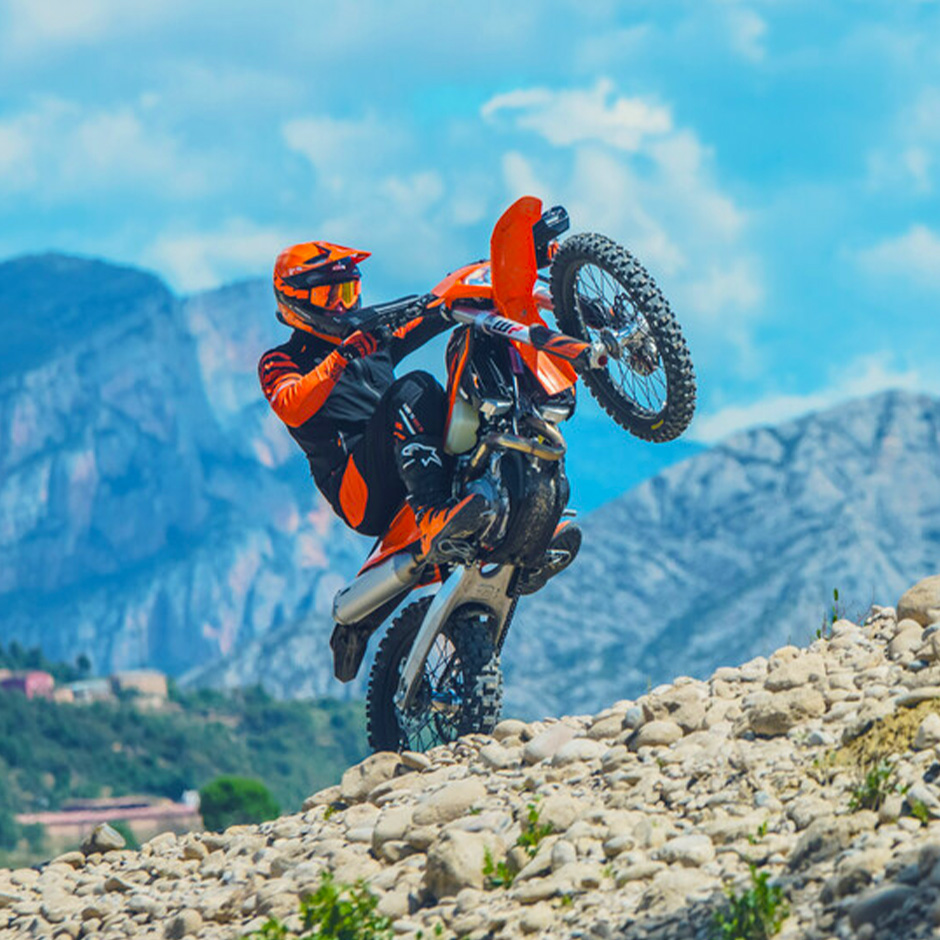 Enjoy a £1,000 clothing and accessories voucher when you purchase any new KTM Enduro model from Laguna Motorcycles in Maidstone or Ashford.