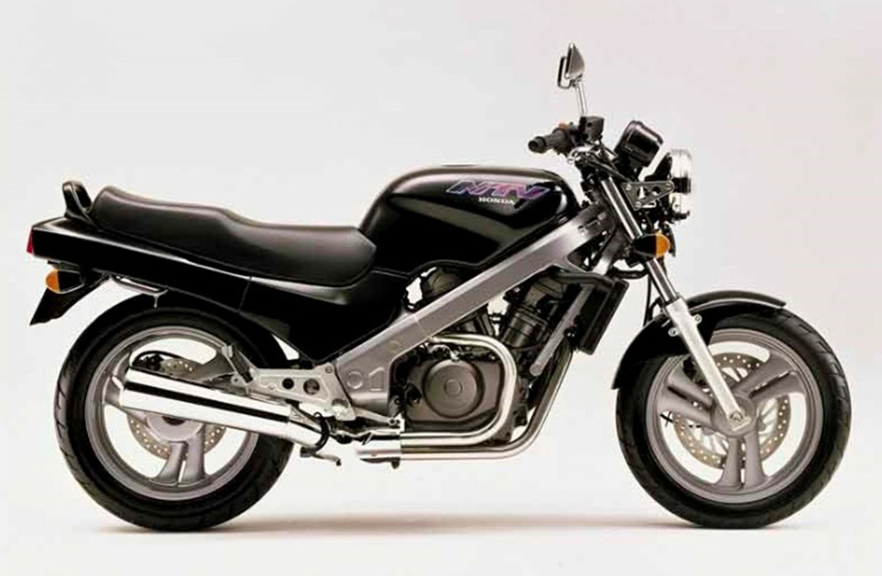 Honda NTV 650 photo