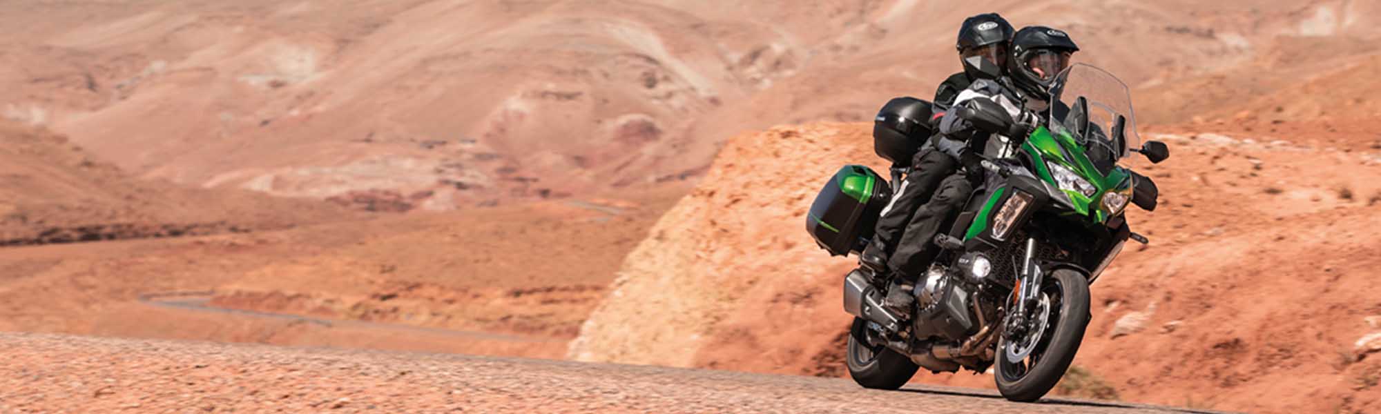Versys 1000SE riding through the hills
