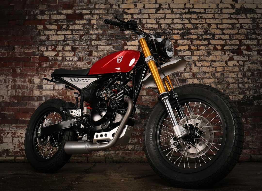 The Mutt Motorcycle Razorback 125 in Gloss Red