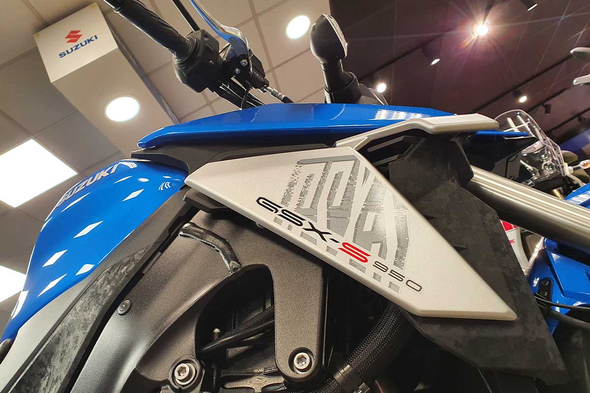 GSX-S950 decals