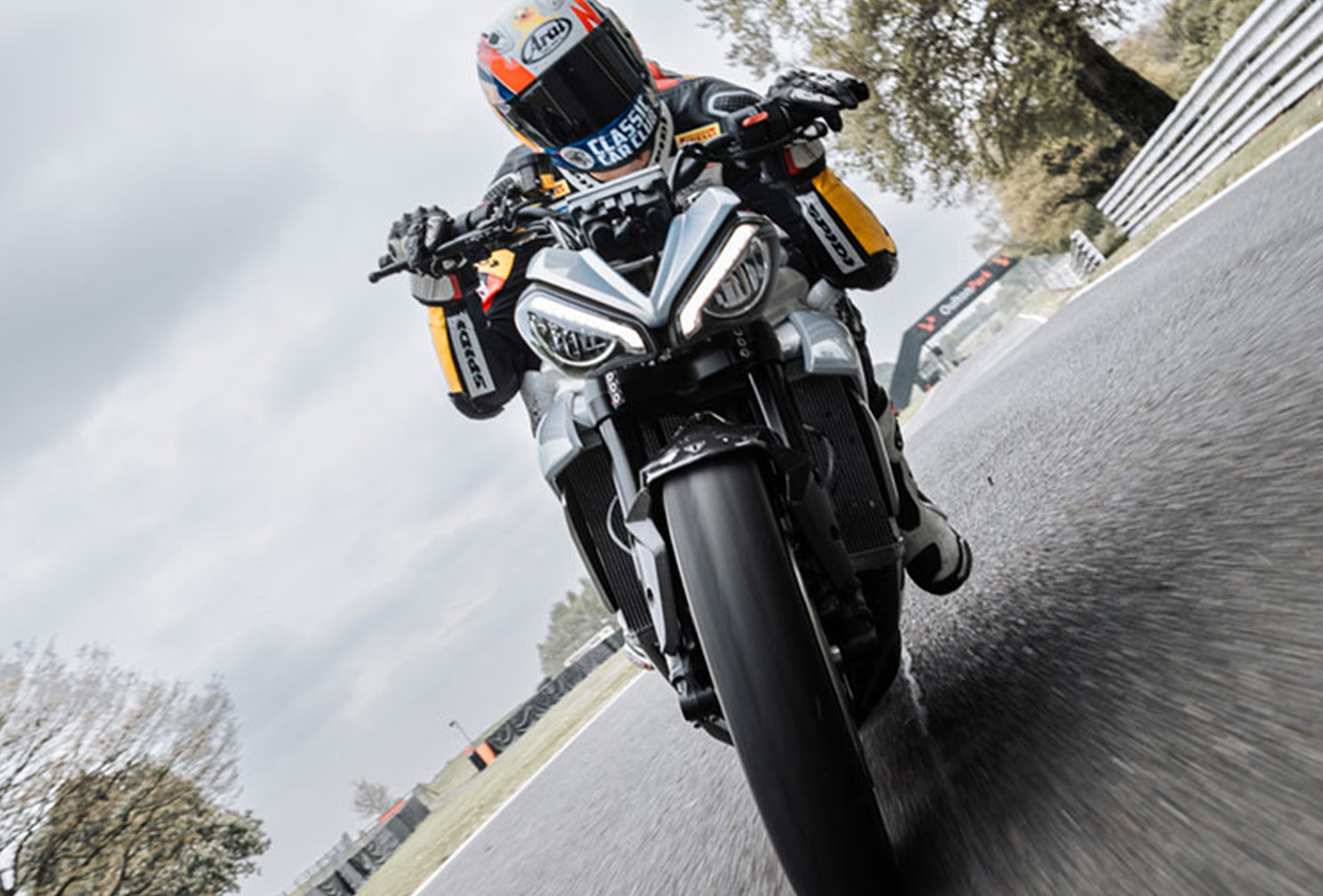 Triumph Motorcycles TE-1 Race Track 3