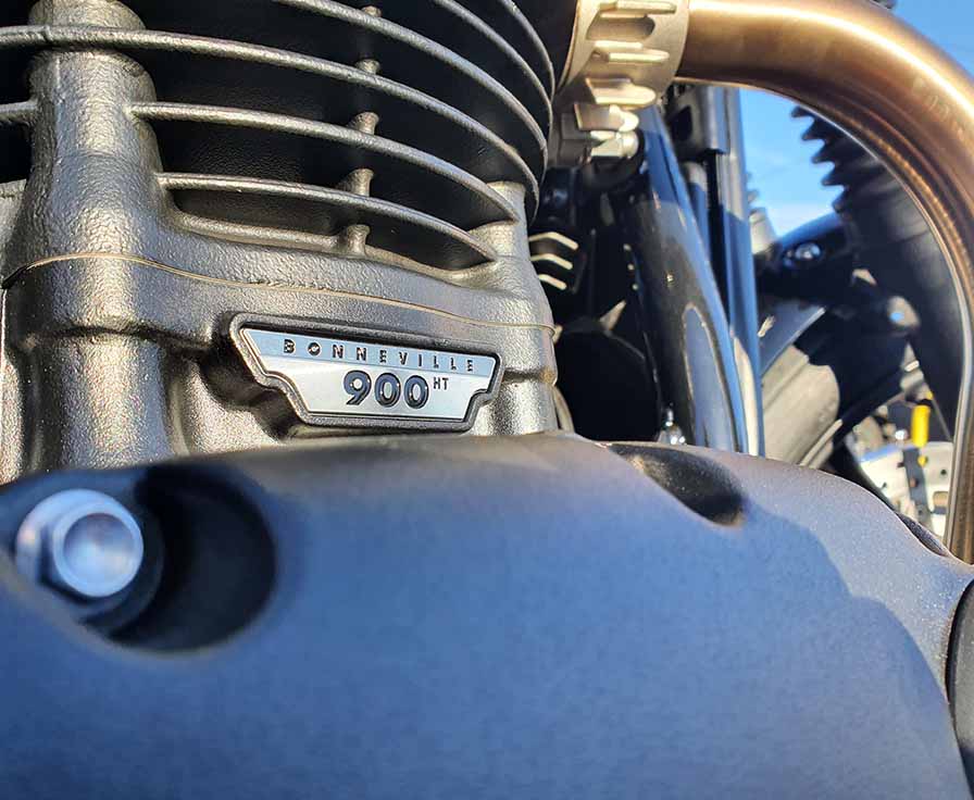 Speed Twin 900 engine cap